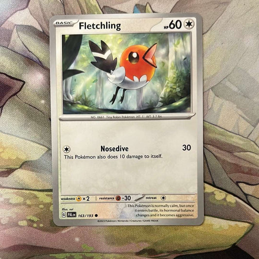 Fletchling 163/193 - Paldea Evolved common (Non-Holo)